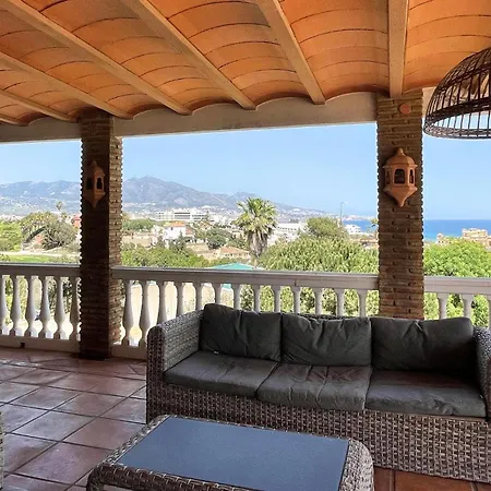 Holiday home 6 Bedroom Stunning In Lagunas De Mijas