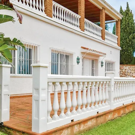 Amazing In Lagunas De Mijas Holiday home Fuengirola