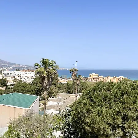 Будинок відпочинку Amazing In Lagunas De Mijas Фуенхірола