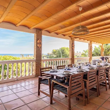 6 Bedroom Stunning In Lagunas De Mijas