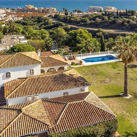 6 Bedroom Stunning In Lagunas De Mijas Holiday home Fuengirola