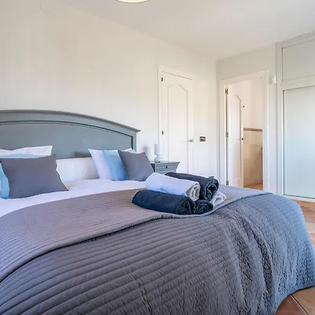 Amazing In Lagunas De Mijas Будинок відпочинку