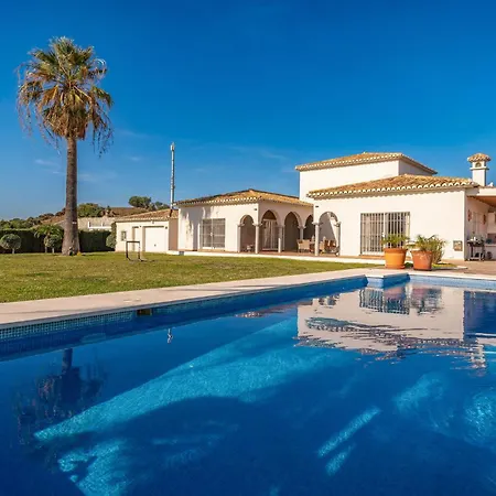 Amazing In Lagunas De Mijas Holiday home Fuengirola