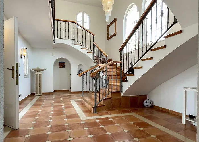 Amazing In Lagunas De Mijas *